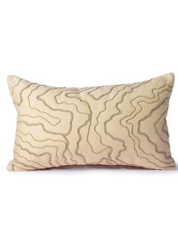 kussen-cream-cushion-with-stitched-lines-30x50.jpg