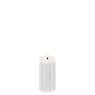 LED pillar candle grooved, Nordic white, Smooth, 5,8 x10 cm.jpg